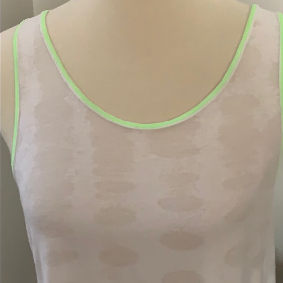 🍋lululemon Wandering Yogi Tank - Picture 4 of 8